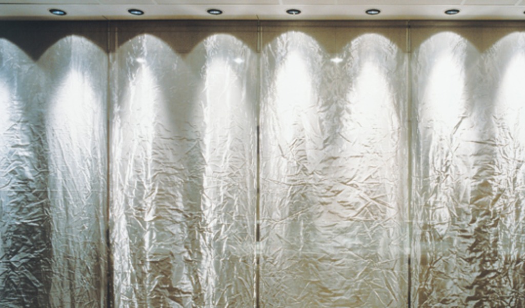 Wire-Mesh-Privacy-Screen
