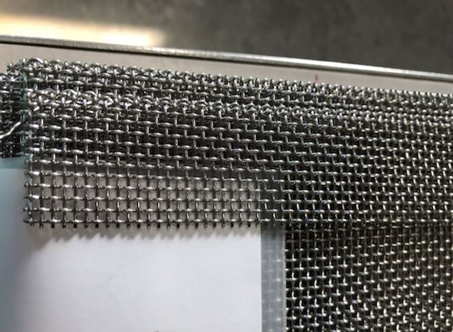Wire-Mesh-Screen-Section-Turnover