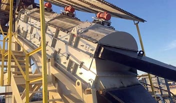 Wire-Mesh-Vibrating-Screen-Machine